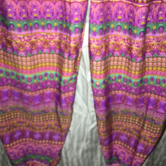 Harem pants in silky soft vibrant cloth - Picture 4 of 4